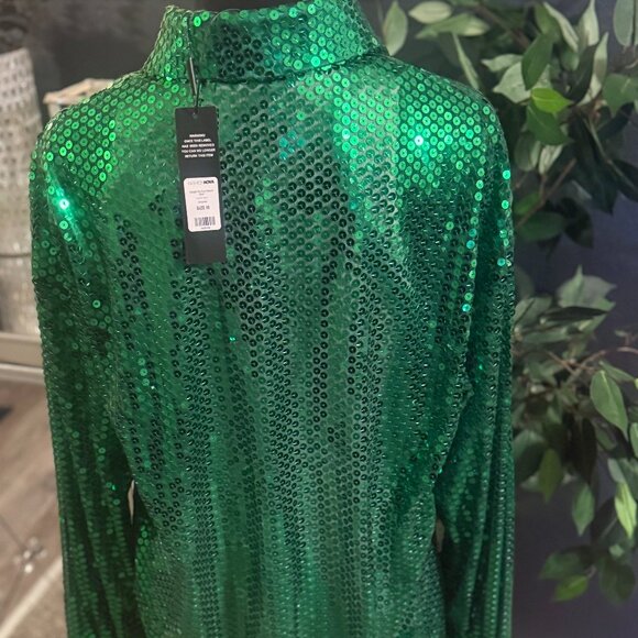 Fashion Nova "CATCH MY EYE" Emerald Button Down - Picture 5 of 7